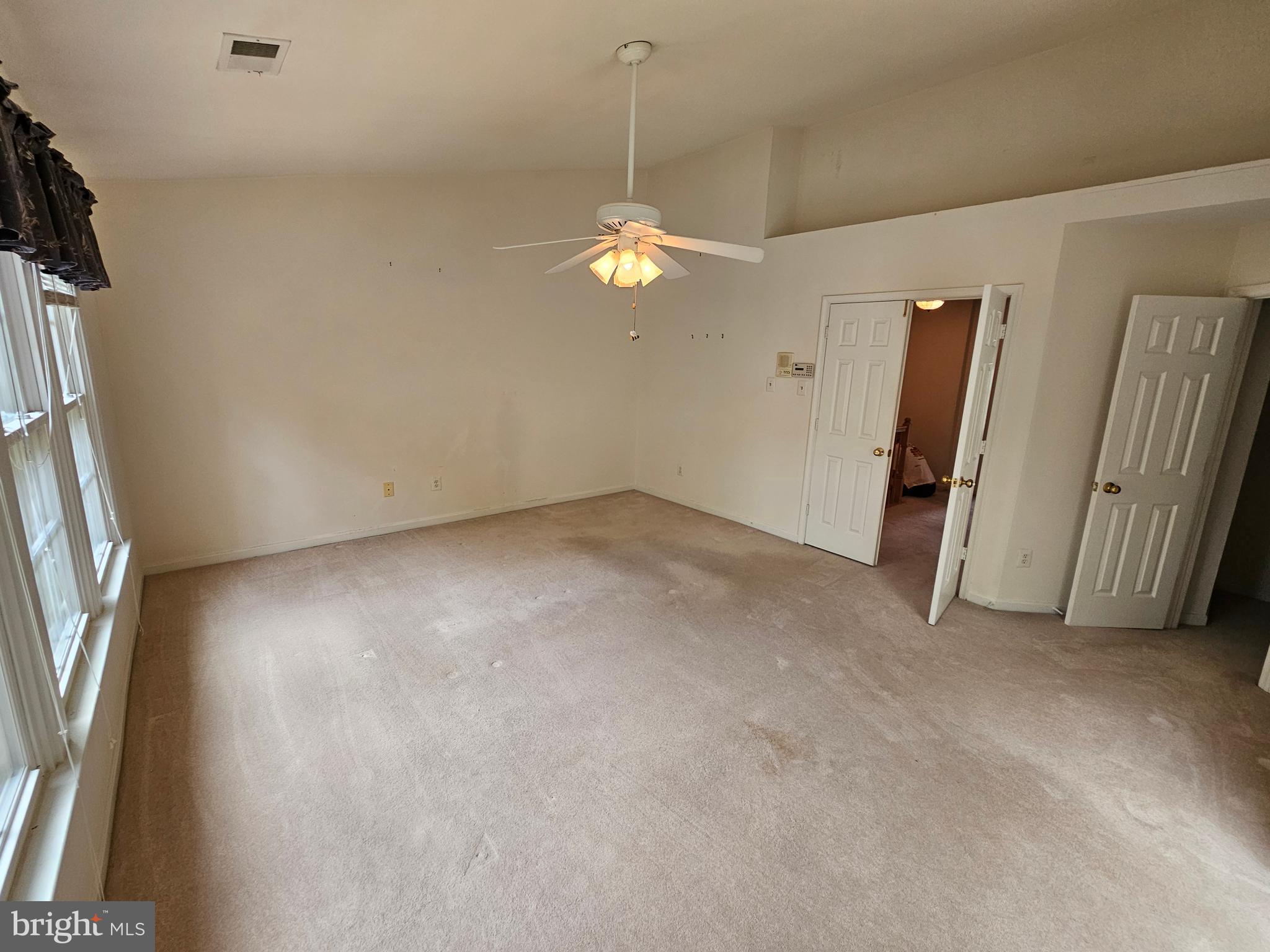 10450 COURTNEY DRIVE
