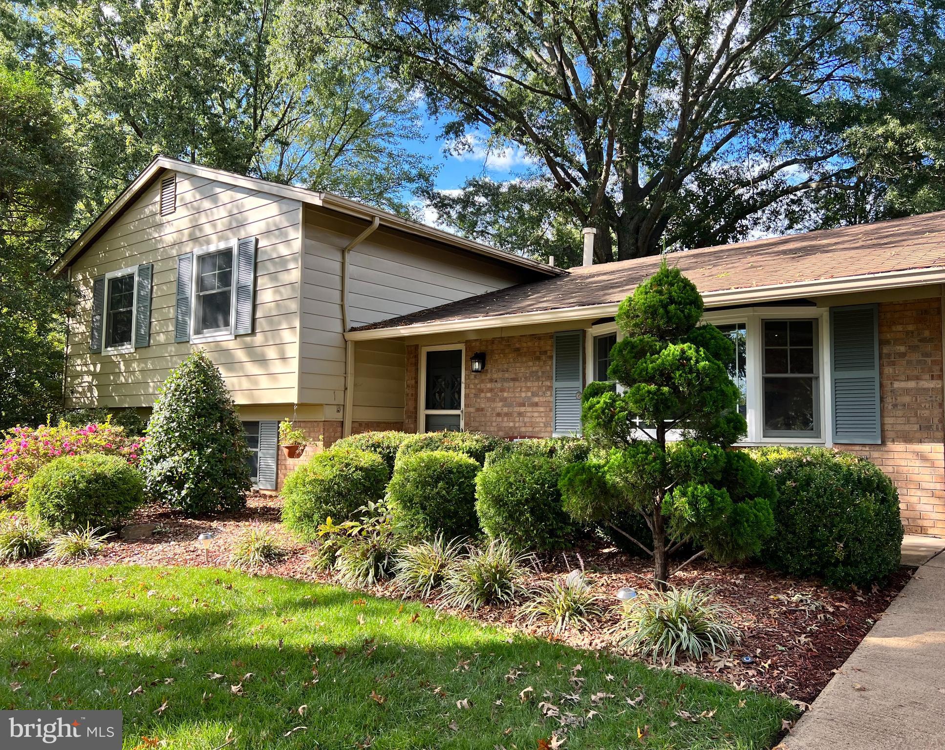 2403 Arrow Park Dr