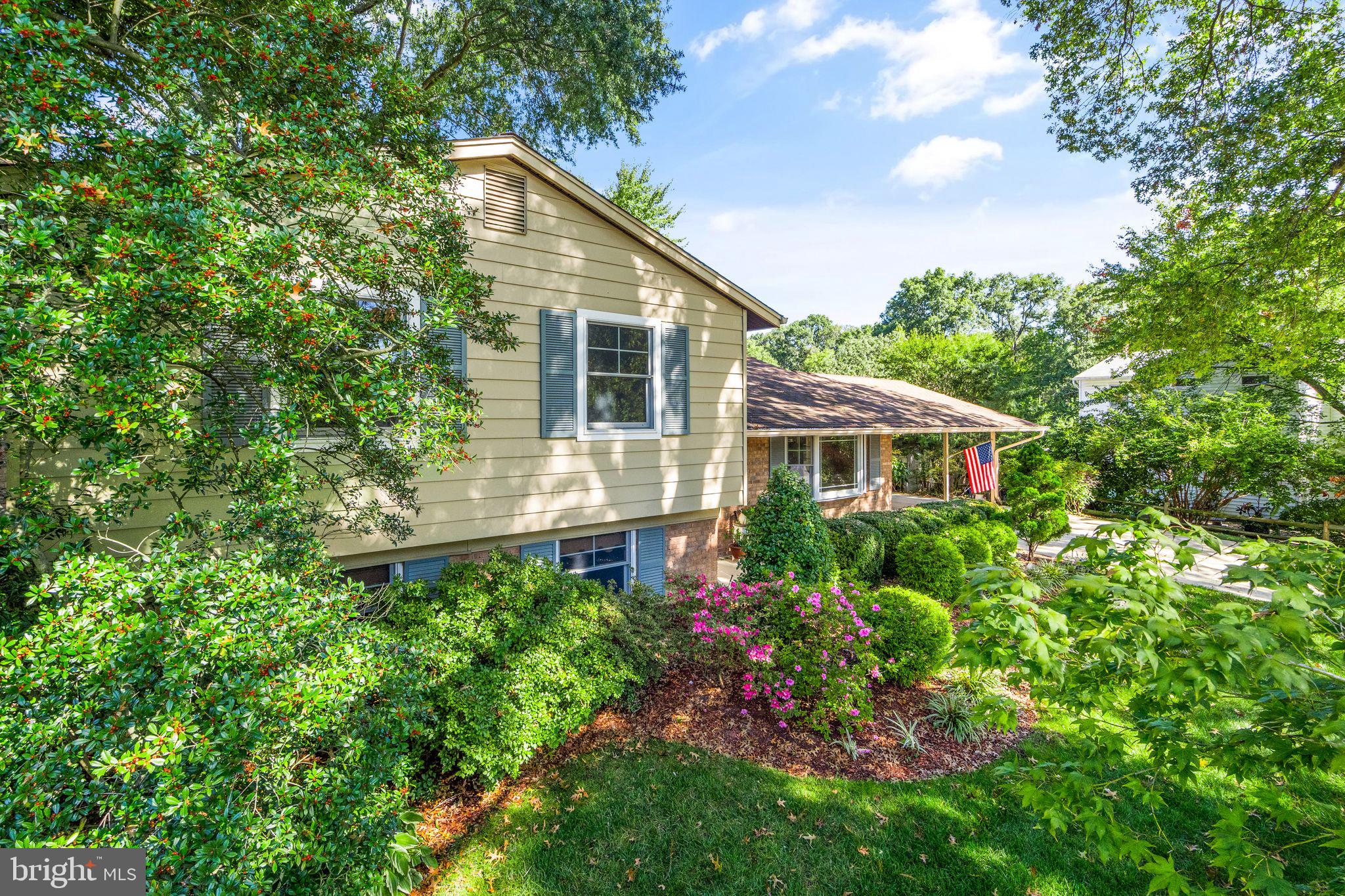 2403 Arrow Park Dr