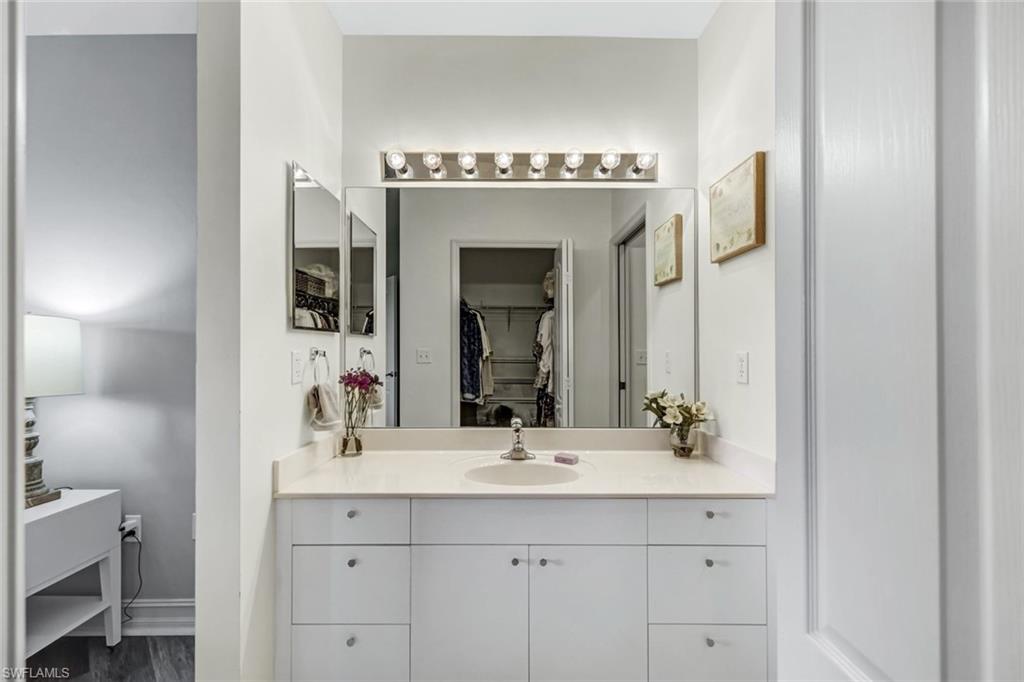 7827 Regal Heron CIR 302