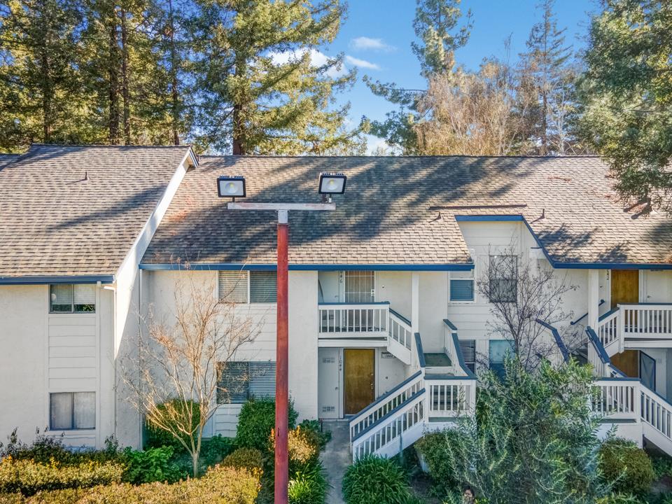 1044 Summermist Court