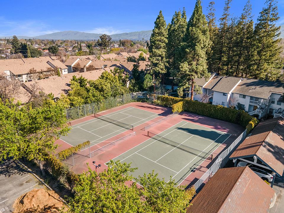 1044 Summermist Court