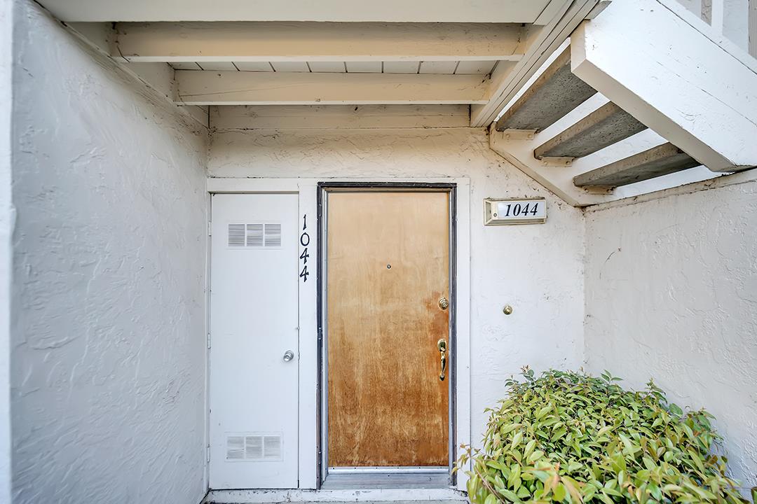1044 Summermist Court