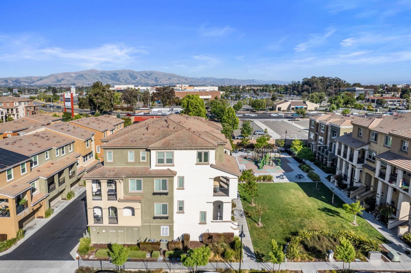 38909 Snapdragon Place