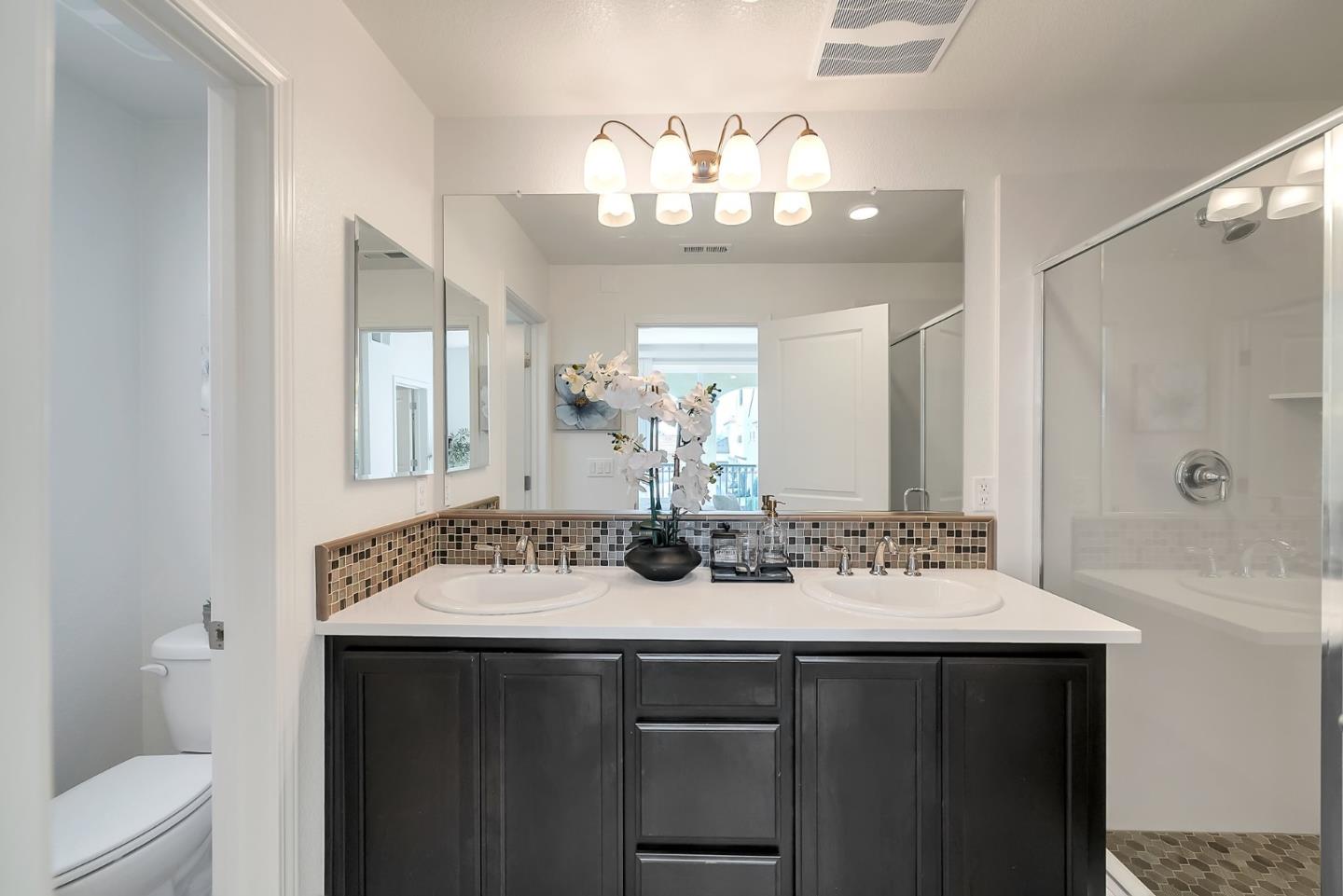 38909 Snapdragon Place