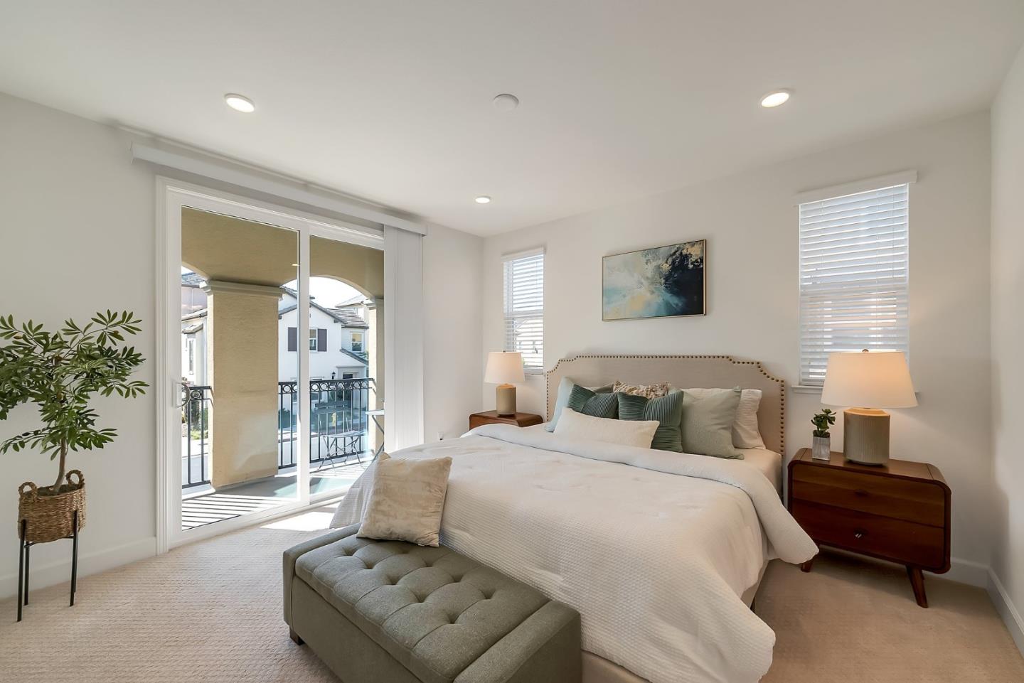 38909 Snapdragon Place