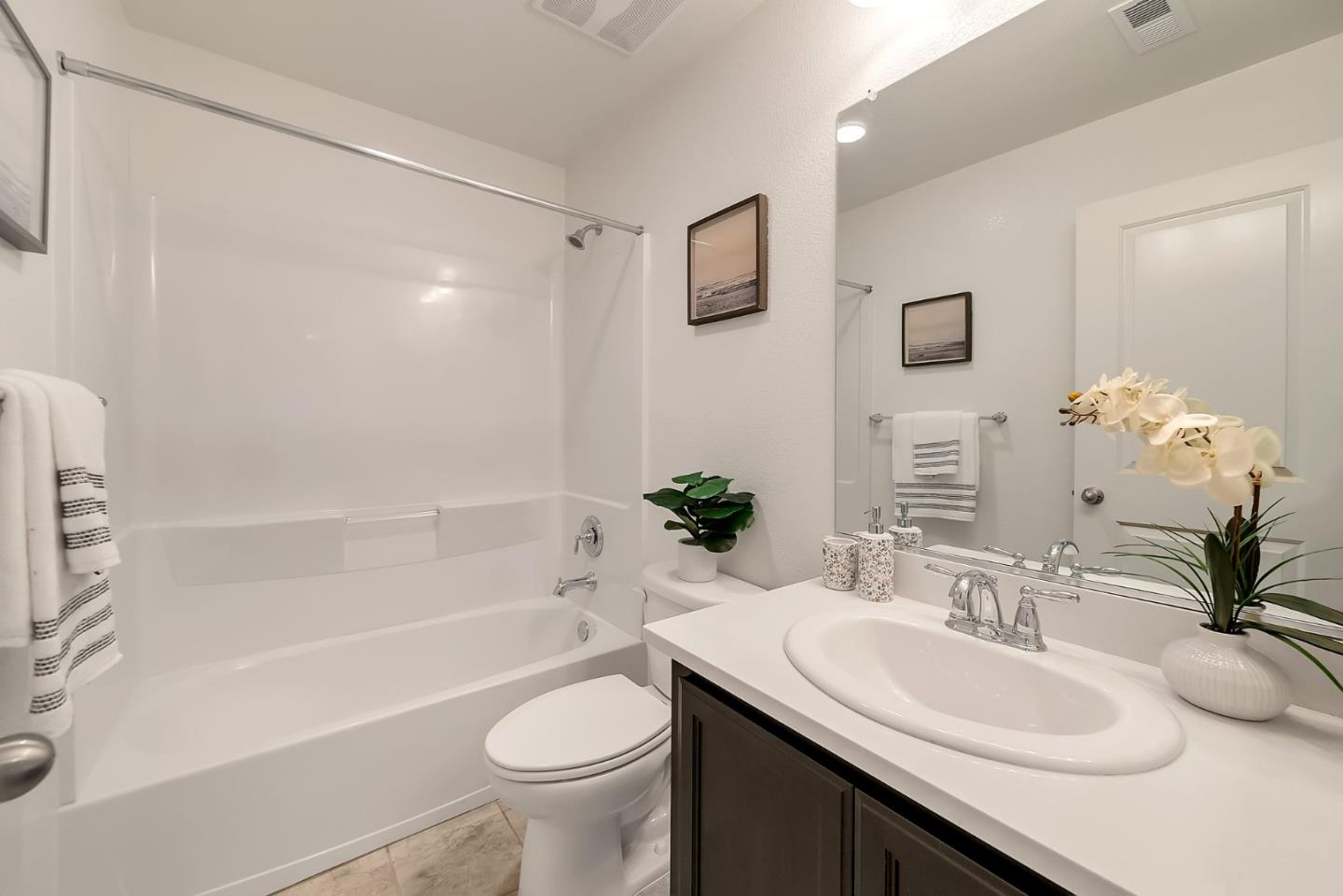 38909 Snapdragon Place