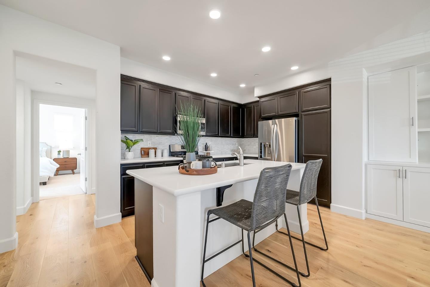 38909 Snapdragon Place