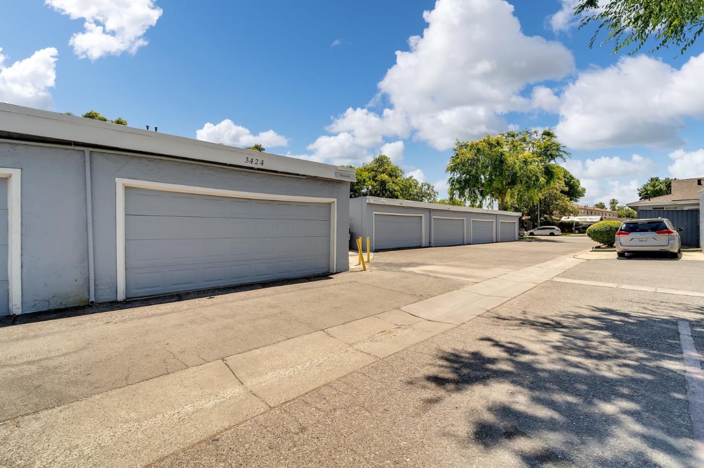 3424 Pisces Drive