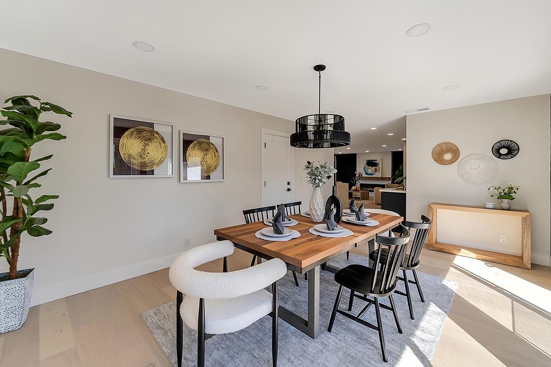 3072 San Mateo WAY