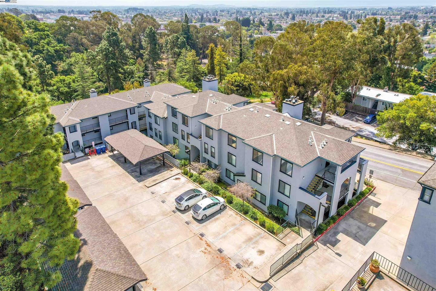 945 Fletcher LN A332