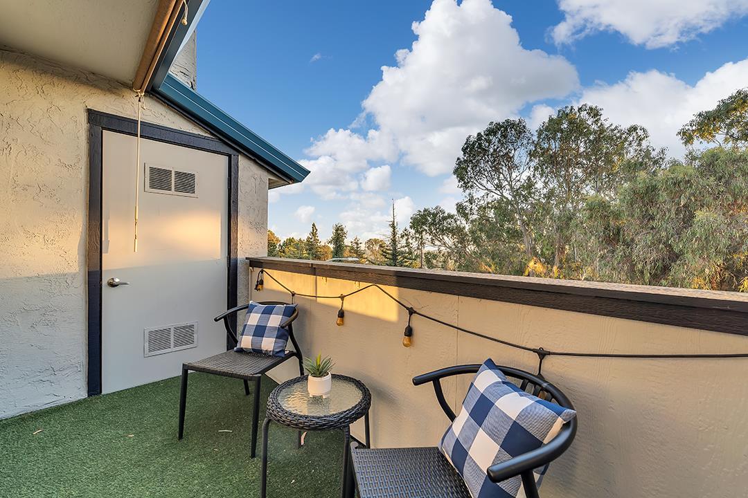 945 Fletcher LN A332