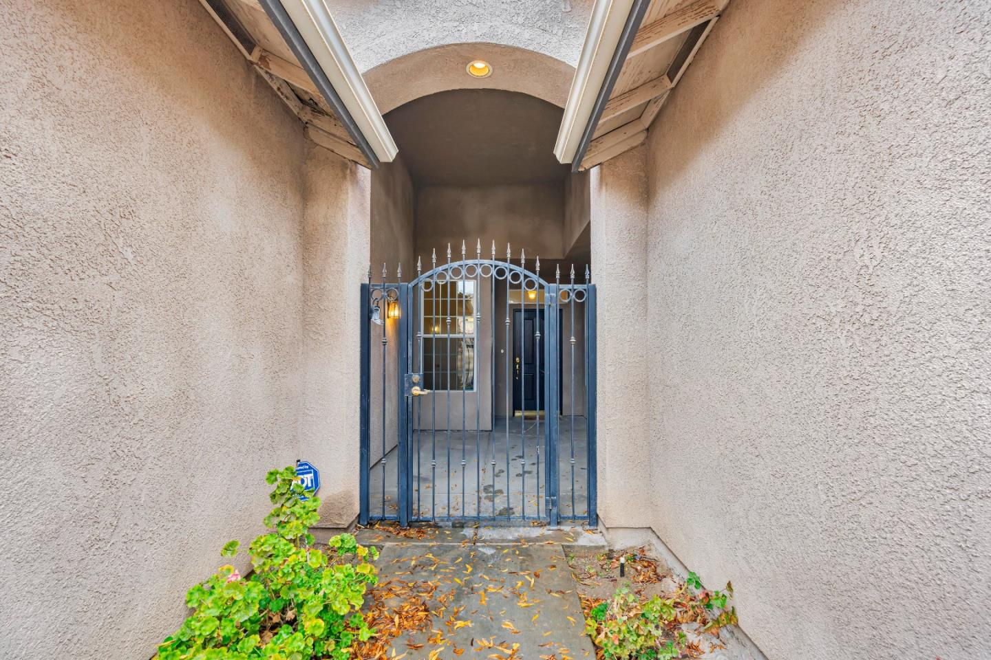 1126 E Royal Dornoch