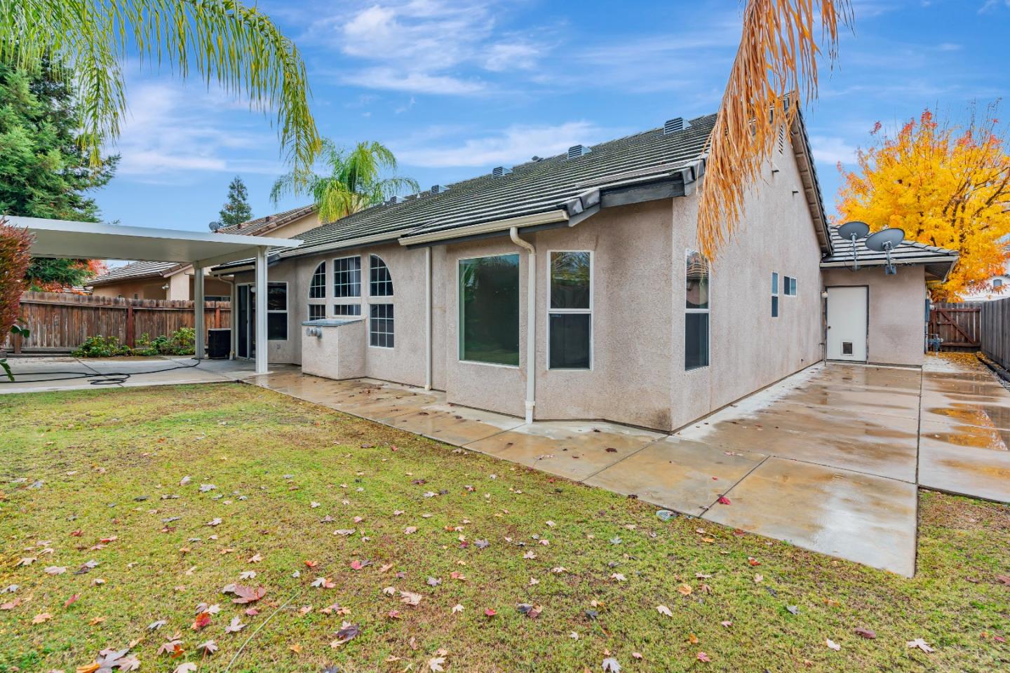 1126 E Royal Dornoch