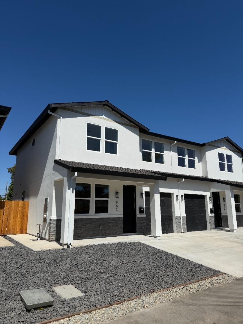 963 Olive Branch Place 959