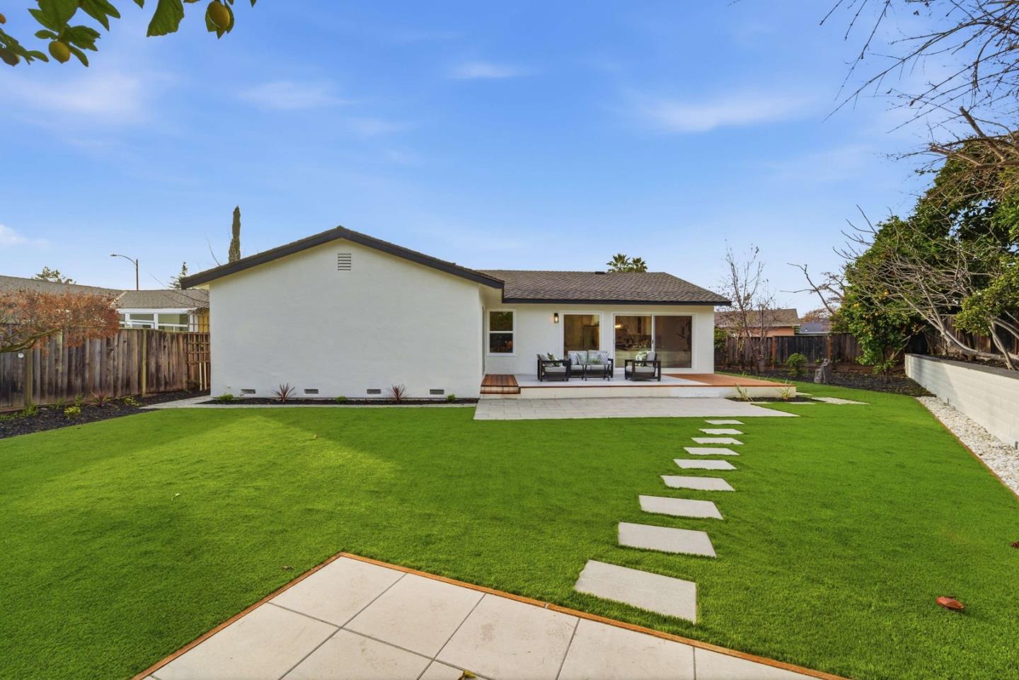 1462 Goldrush Court