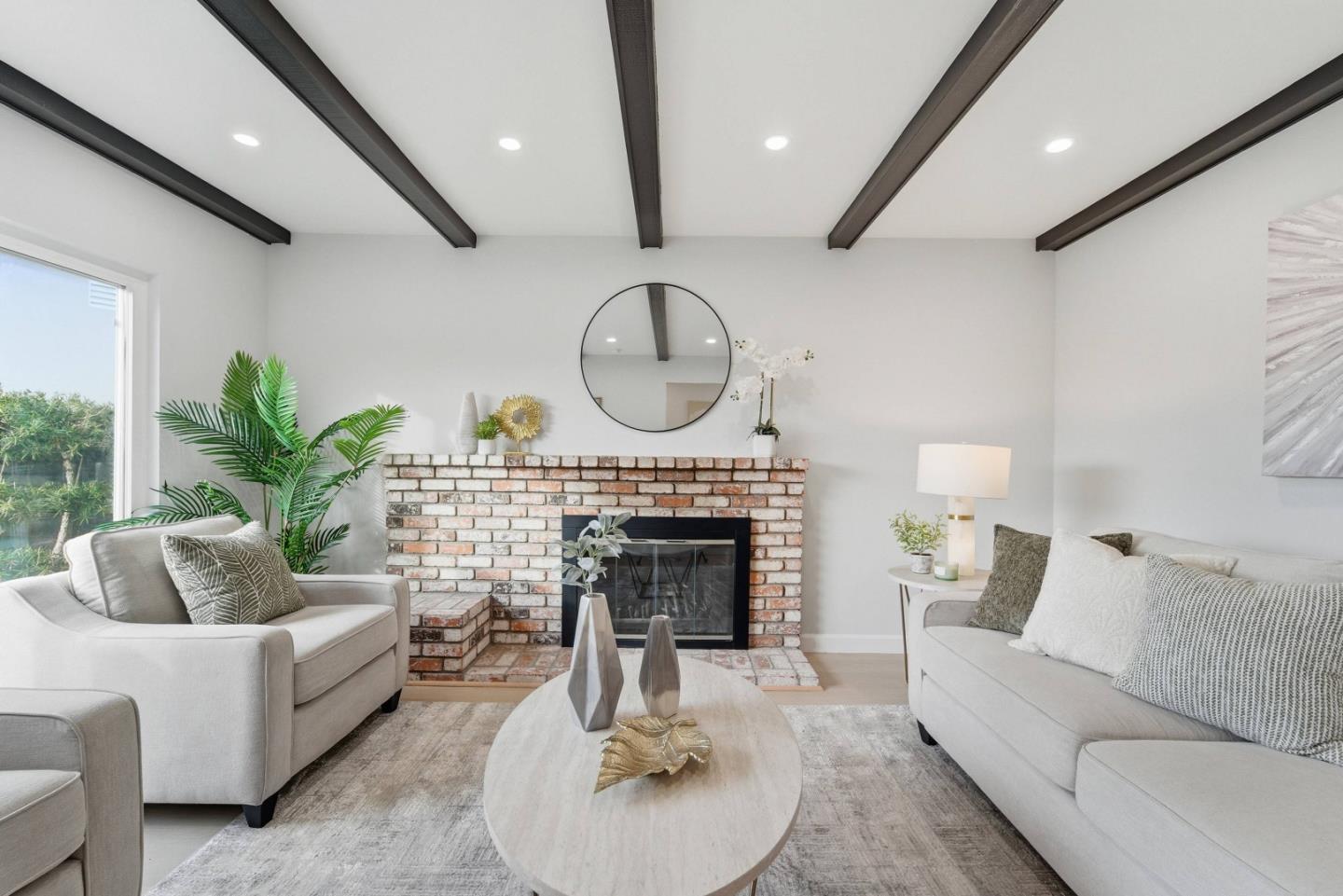 1462 Goldrush Court