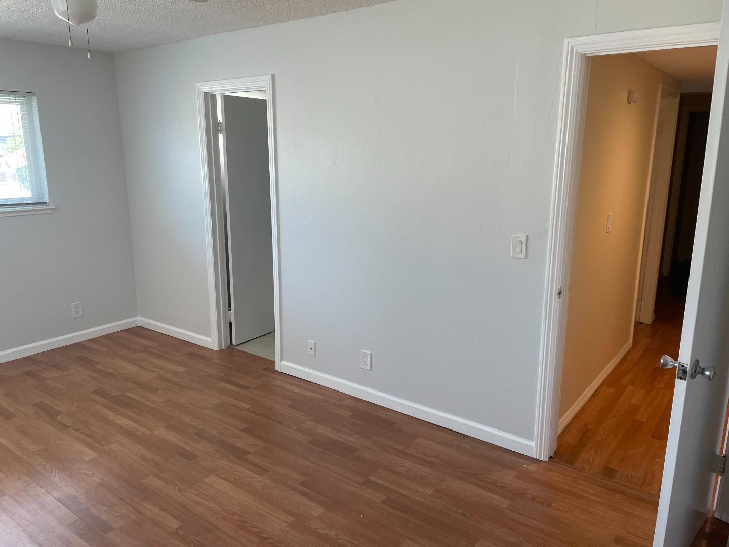 1260 Glacier Drive