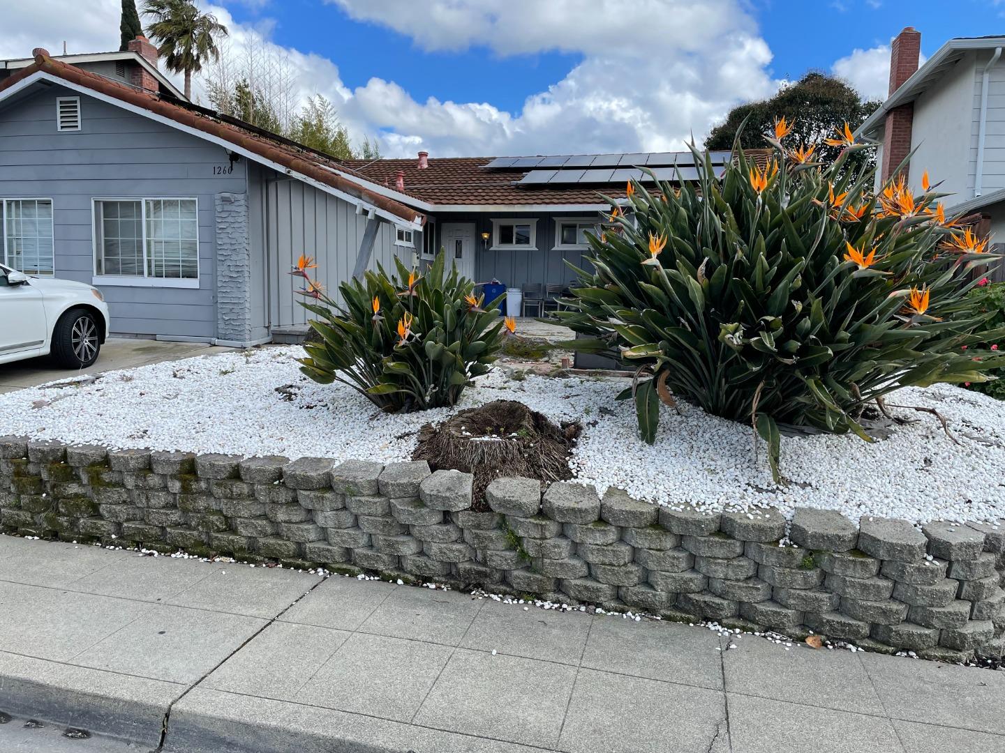 1260 Glacier Drive