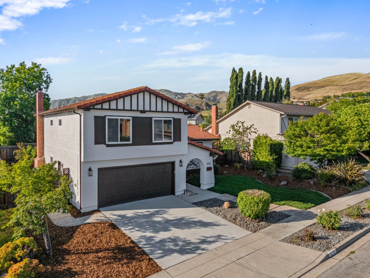 2115 Pedro Avenue