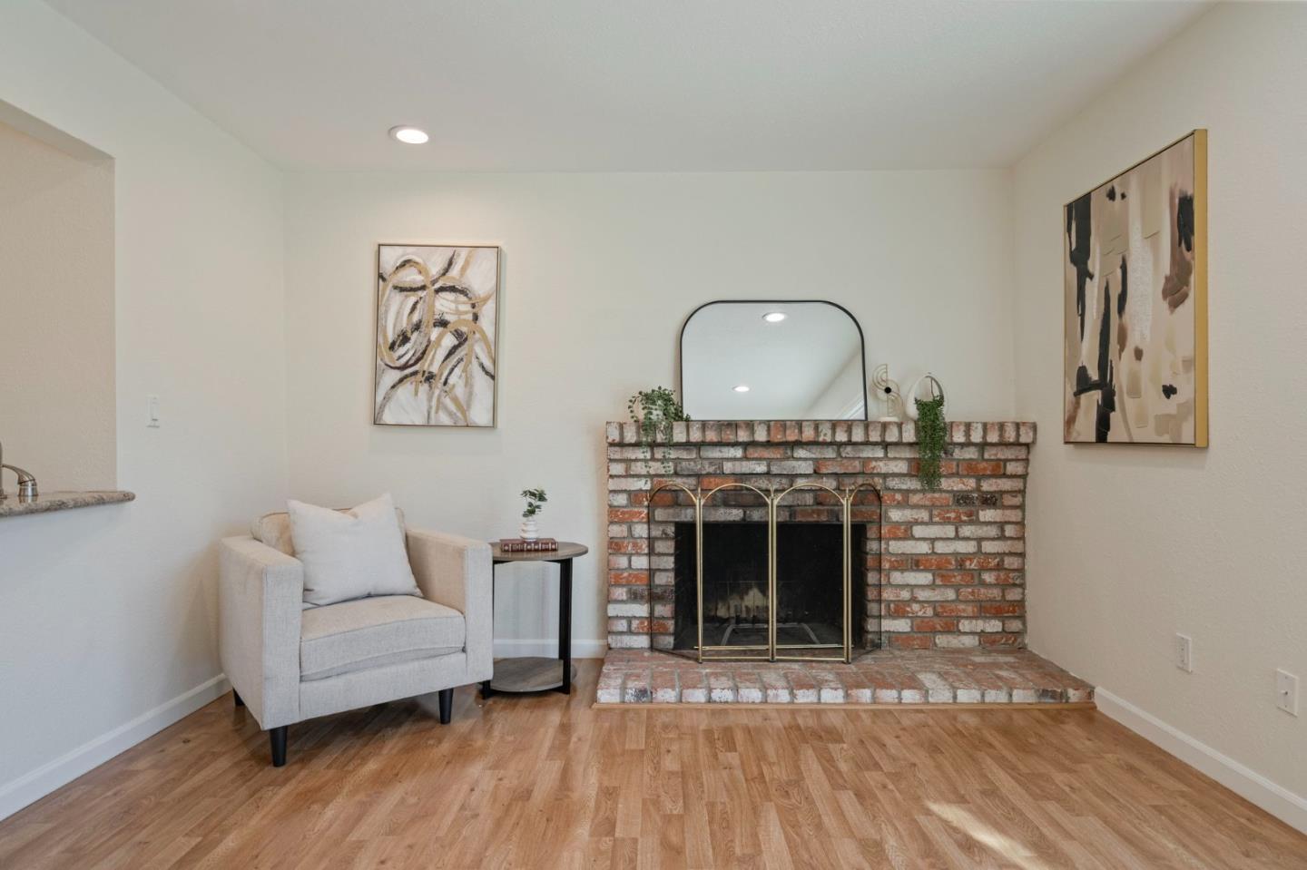 2115 Pedro Avenue