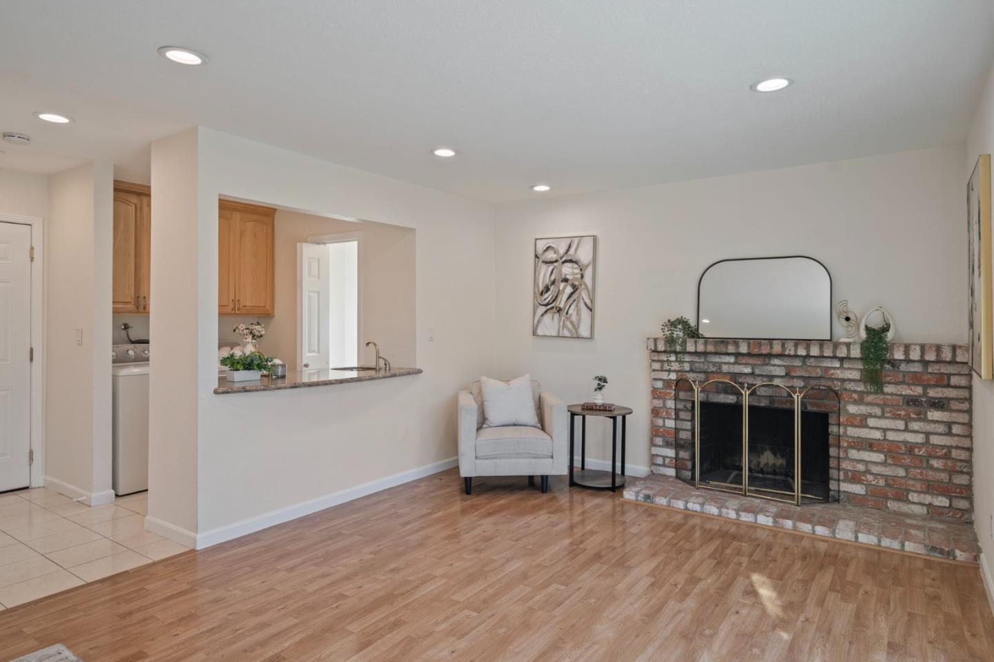 2115 Pedro Avenue