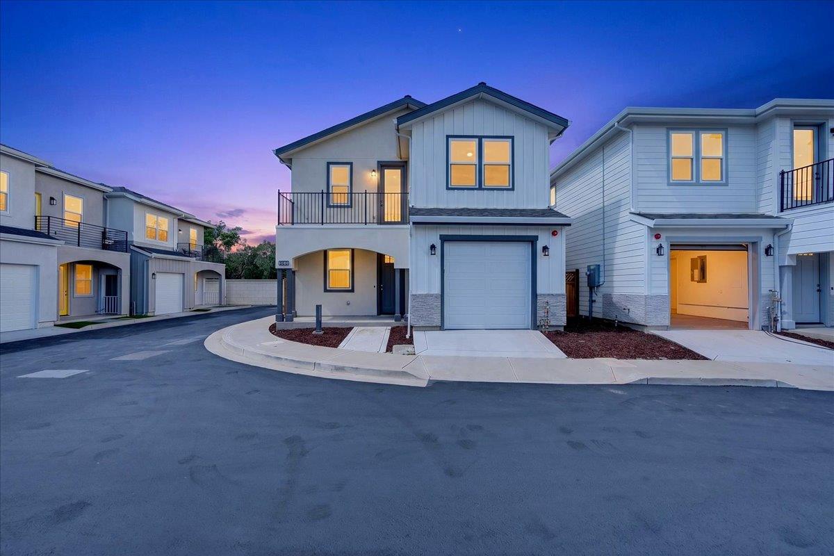 869 Connie LN