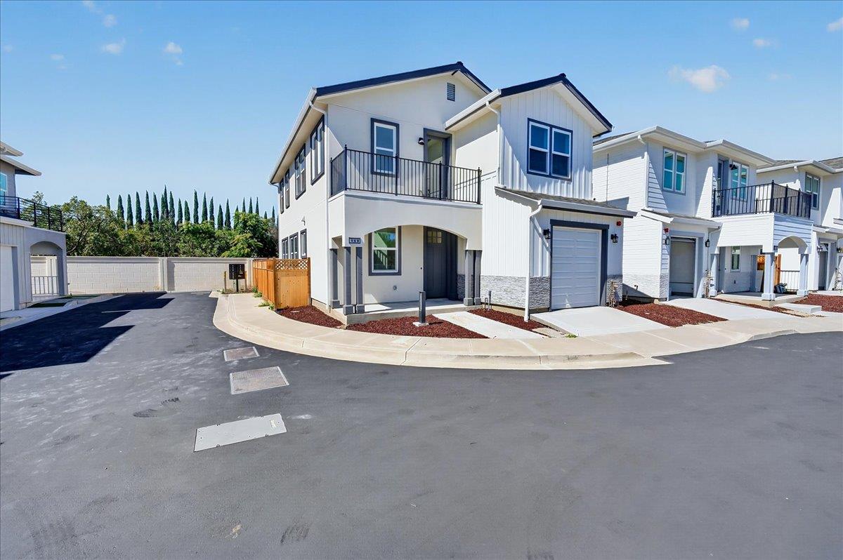 869 Connie Lane