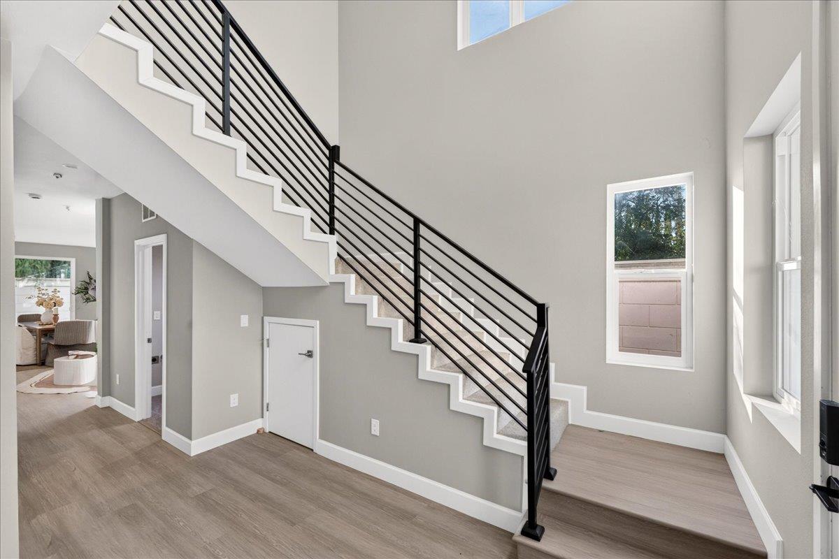 861 Connie LN