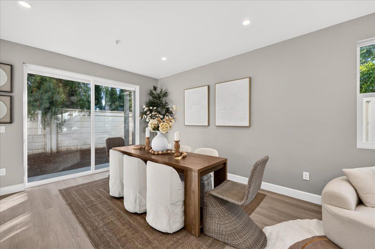 861 Connie LN