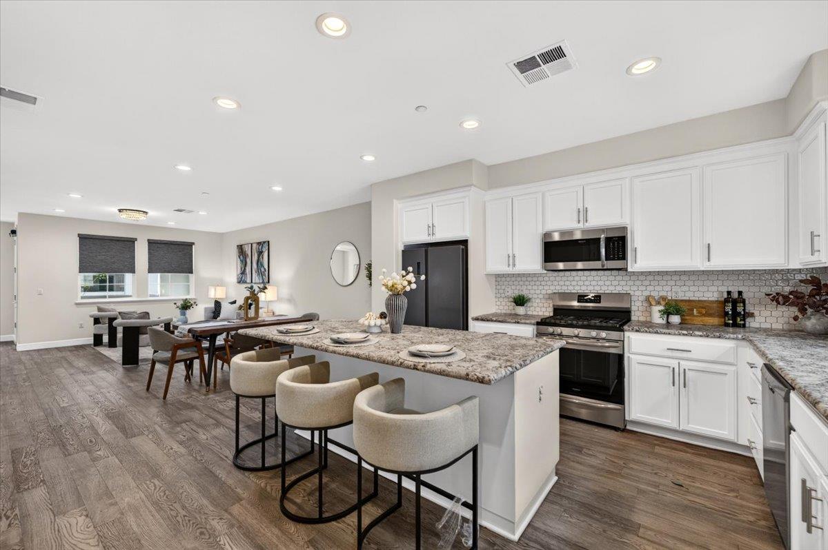1512 Coffee Berry Lane