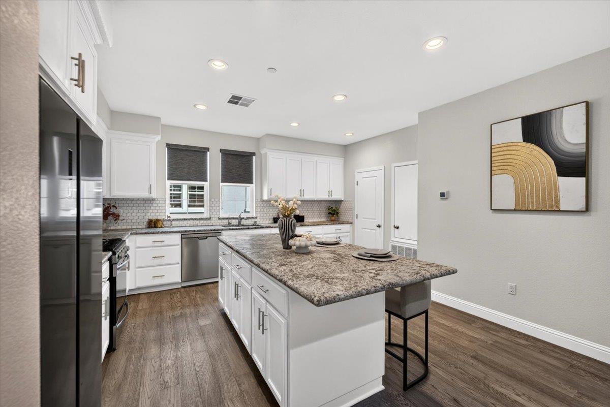 1512 Coffee Berry Lane