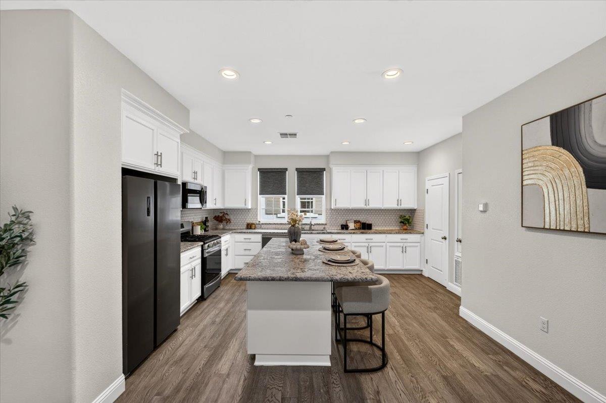 1512 Coffee Berry Lane