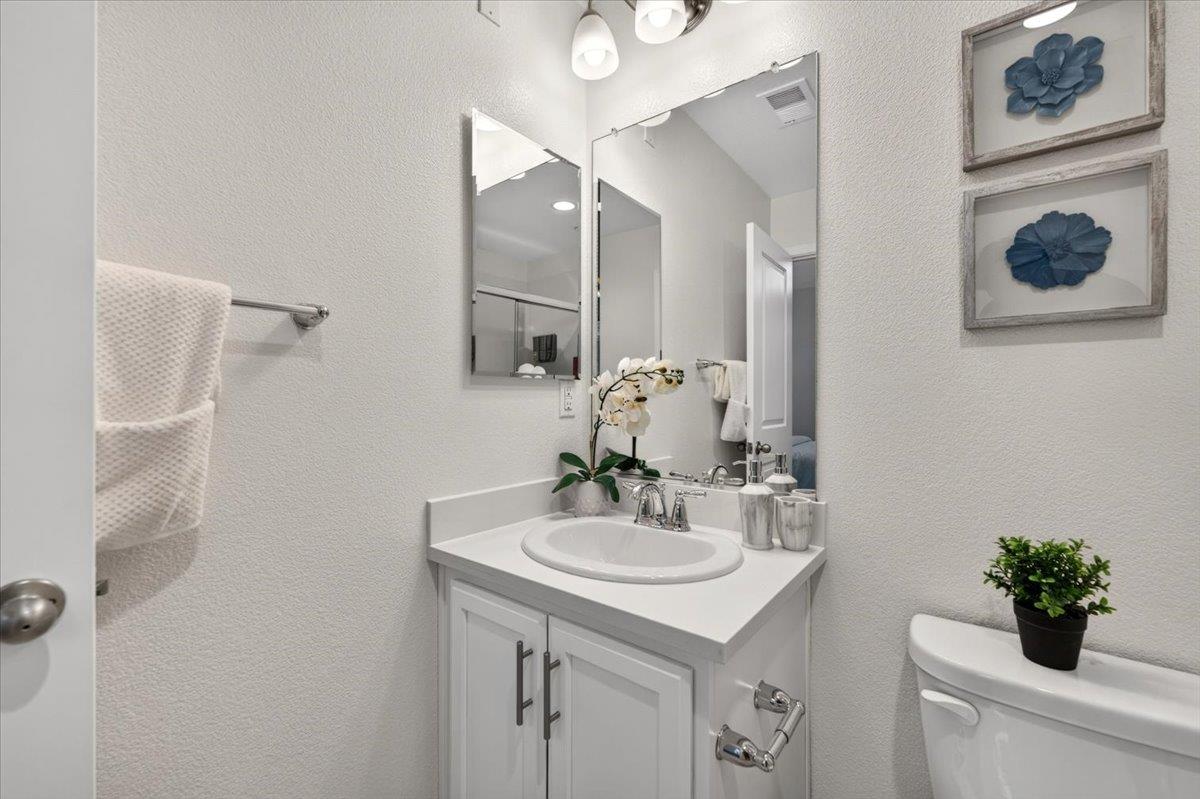 1512 Coffee Berry Lane