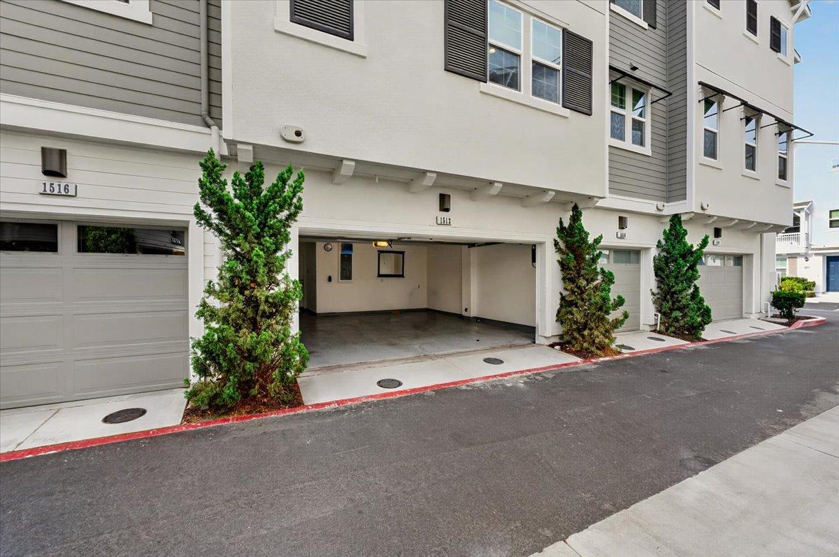 1512 Coffee Berry Lane