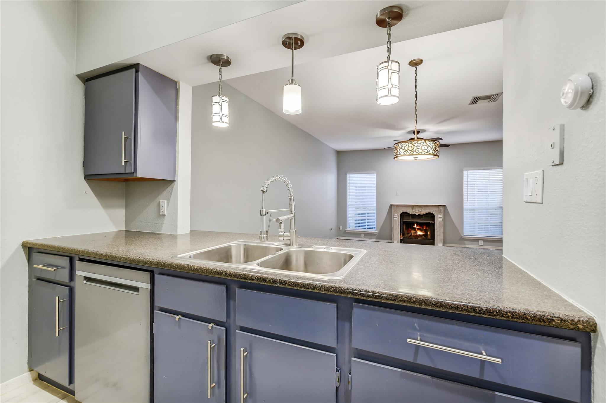 4001 Tanglewilde Street # 1402