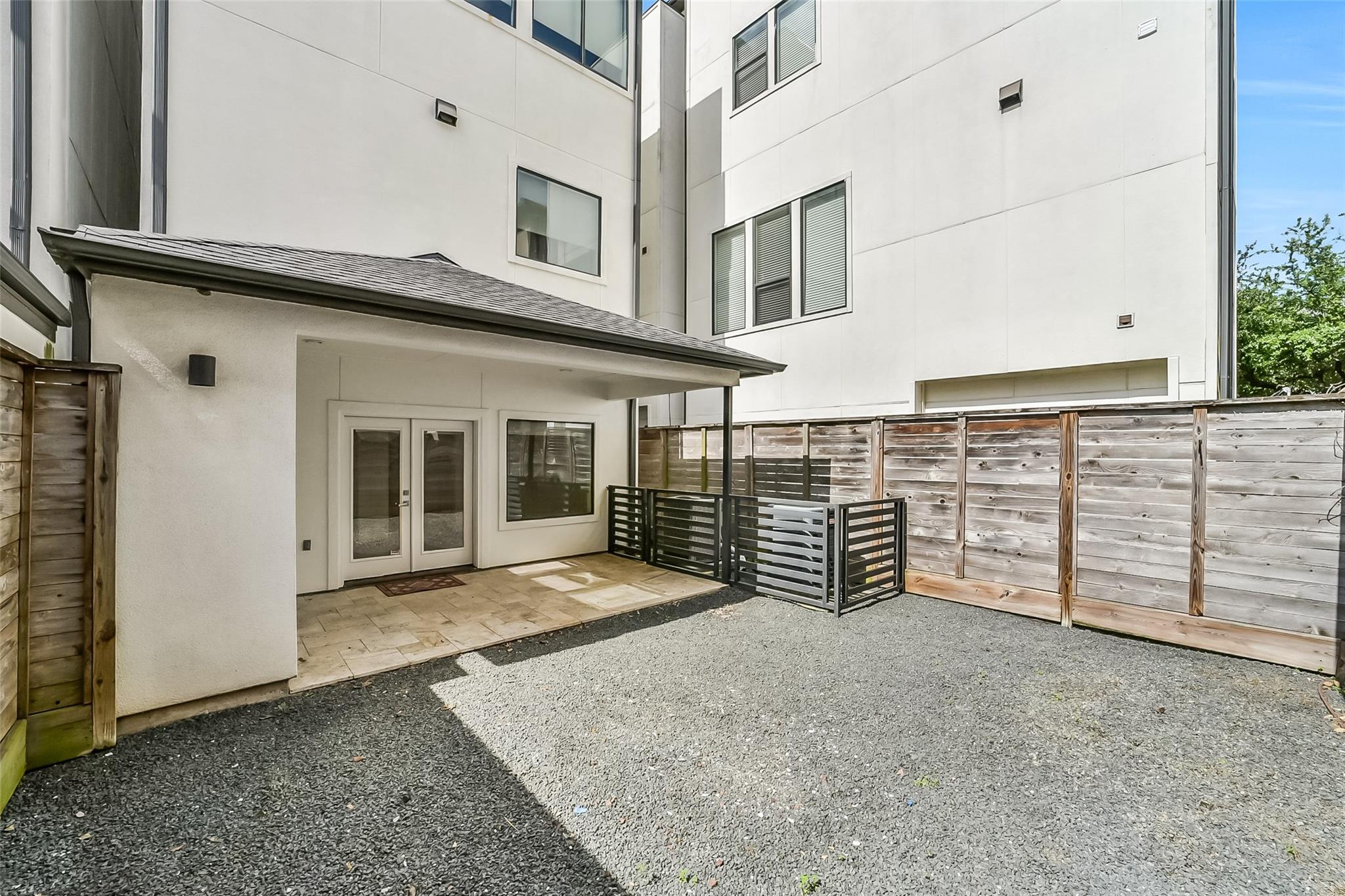 716 W Drew Street