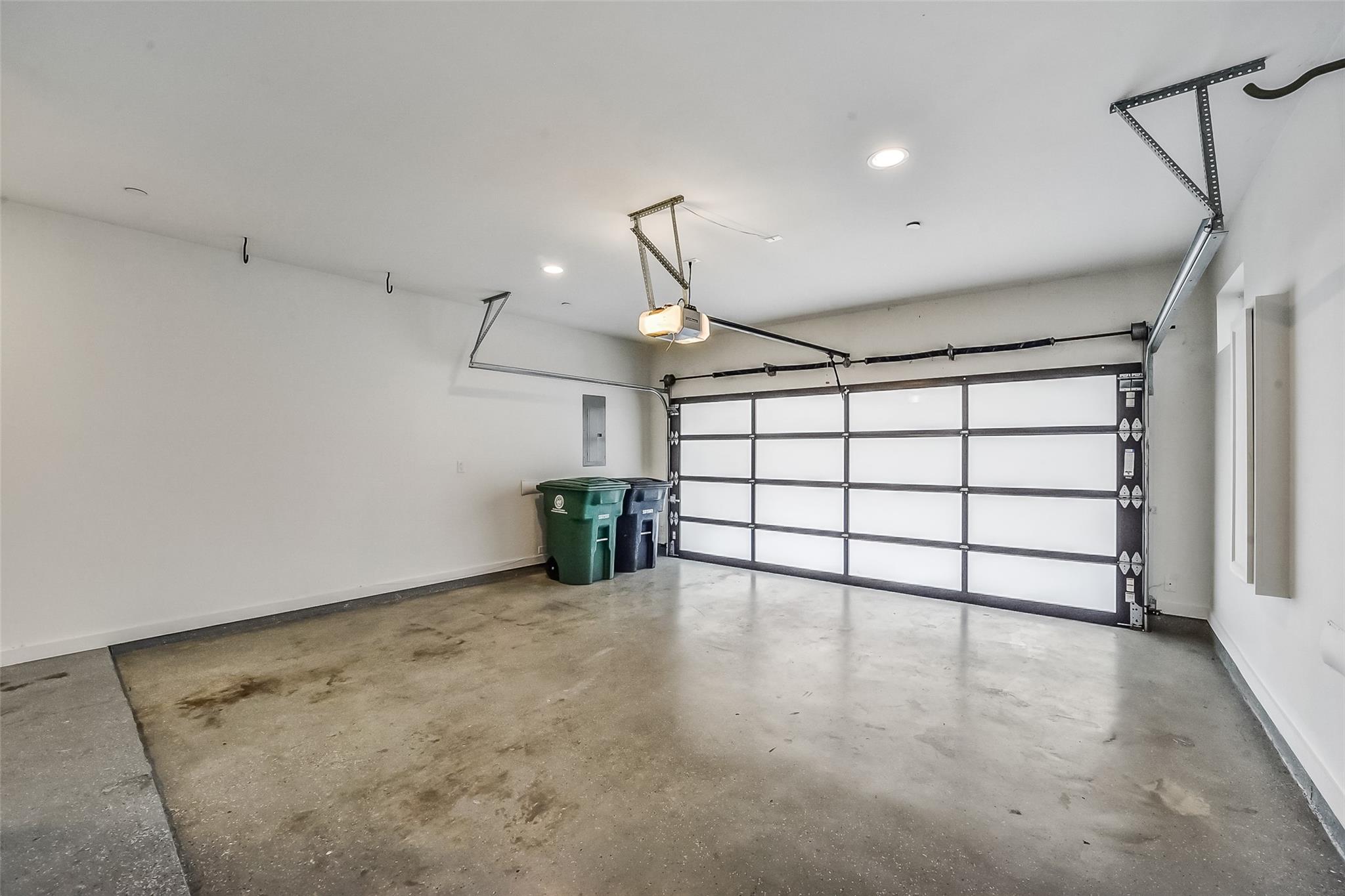 716 W Drew Street