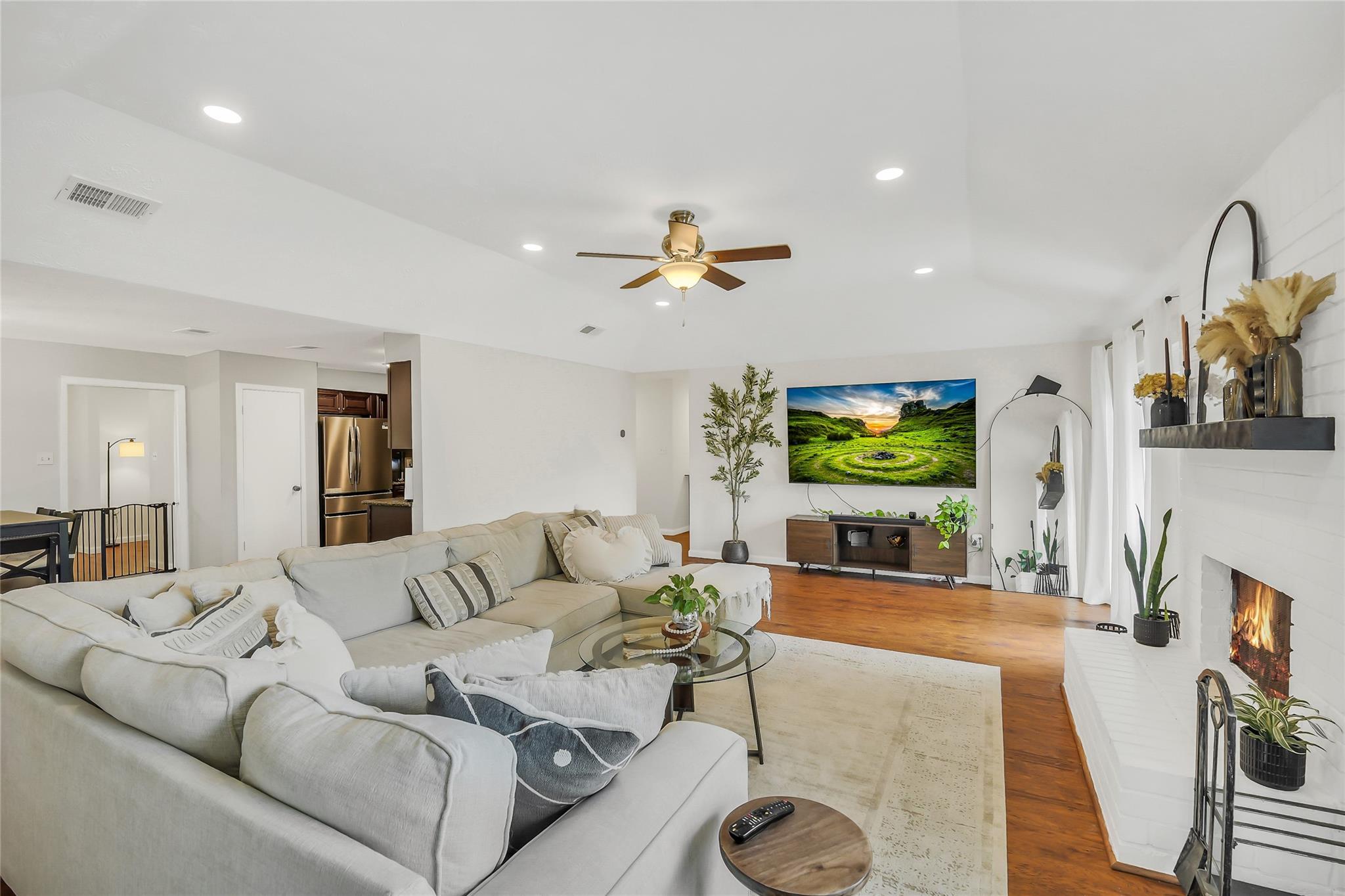 3327 Honey Creek Drive