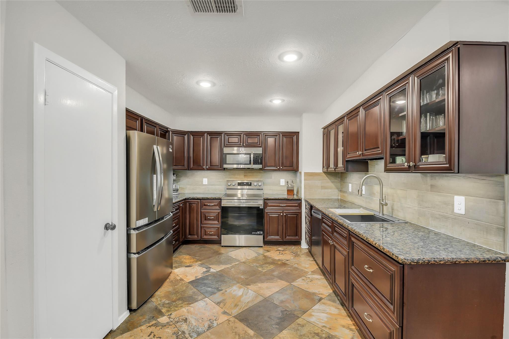 3327 Honey Creek Drive