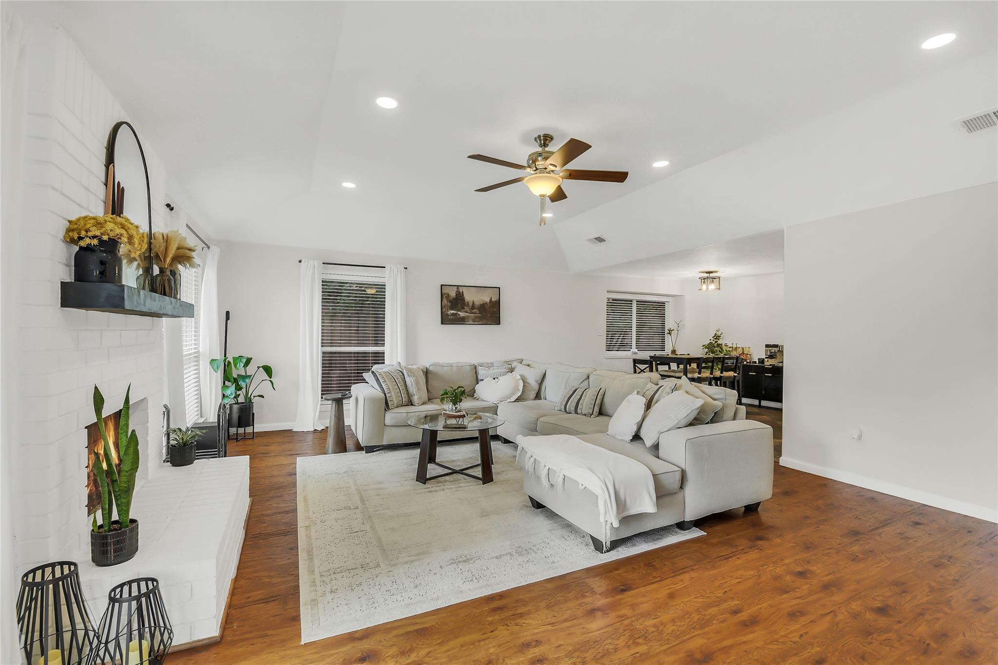 3327 Honey Creek Drive