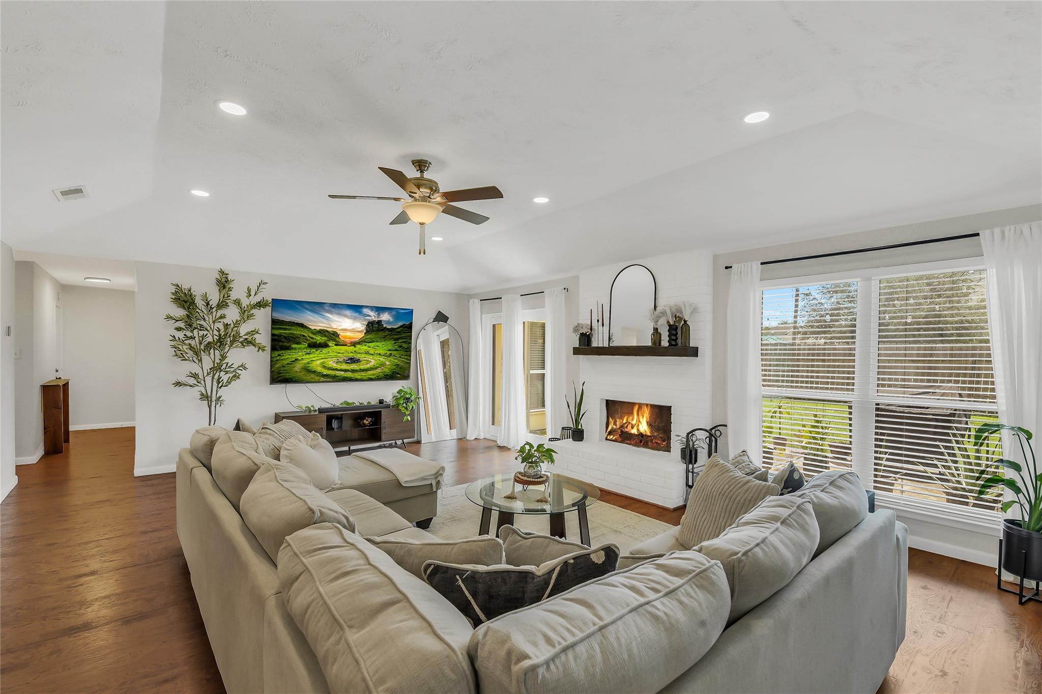 3327 Honey Creek Drive