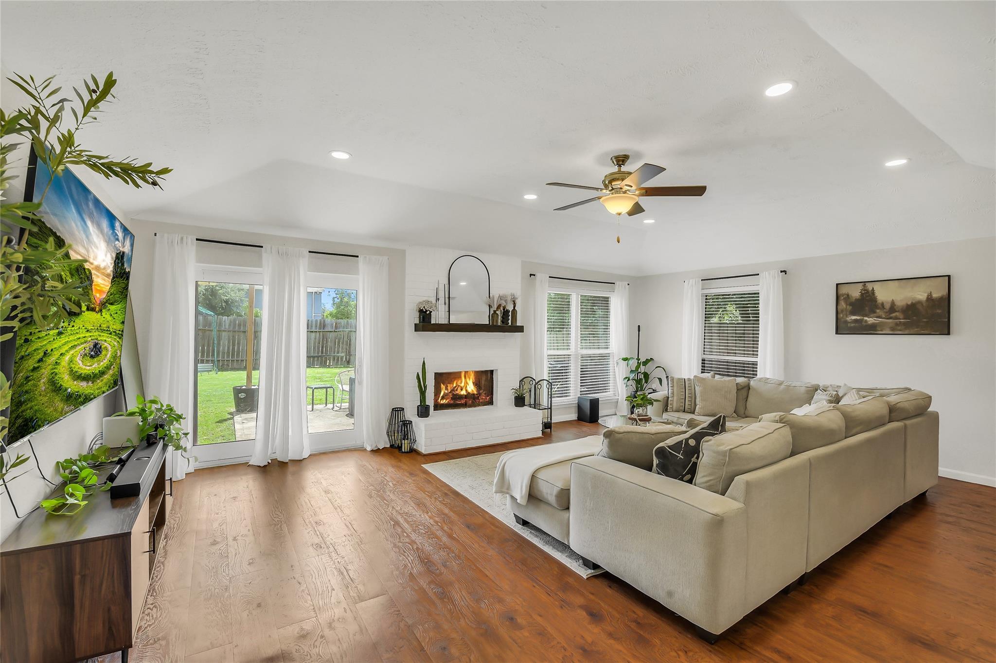 3327 Honey Creek Drive