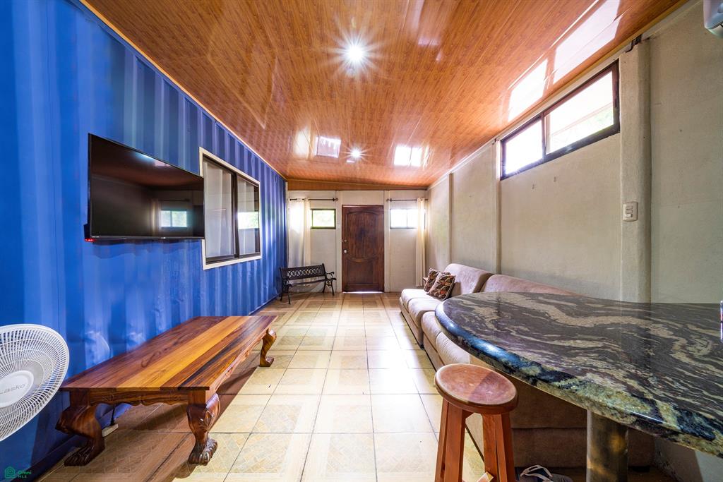 Casa Parrot Playa Potrero