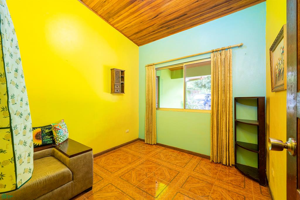 Casa Parrot Playa Potrero