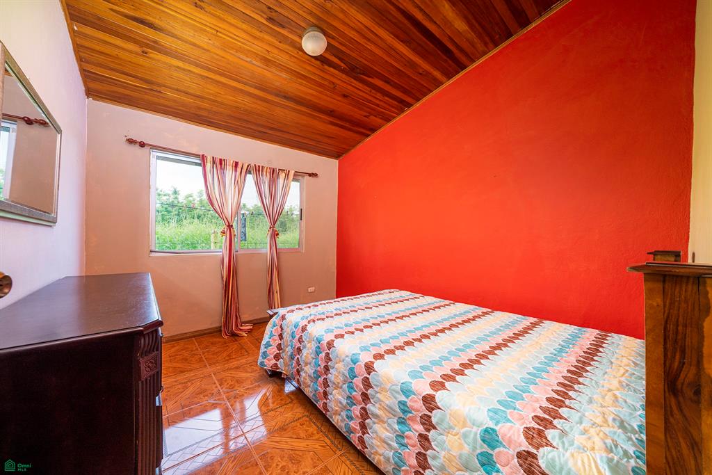 Casa Parrot Playa Potrero