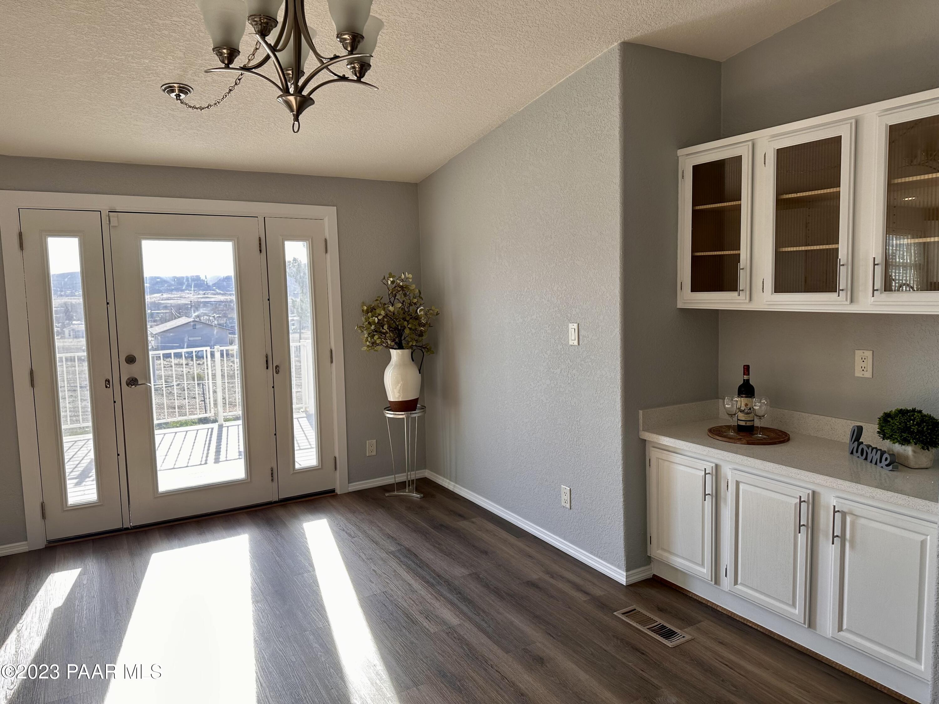 315 S Pony Place
