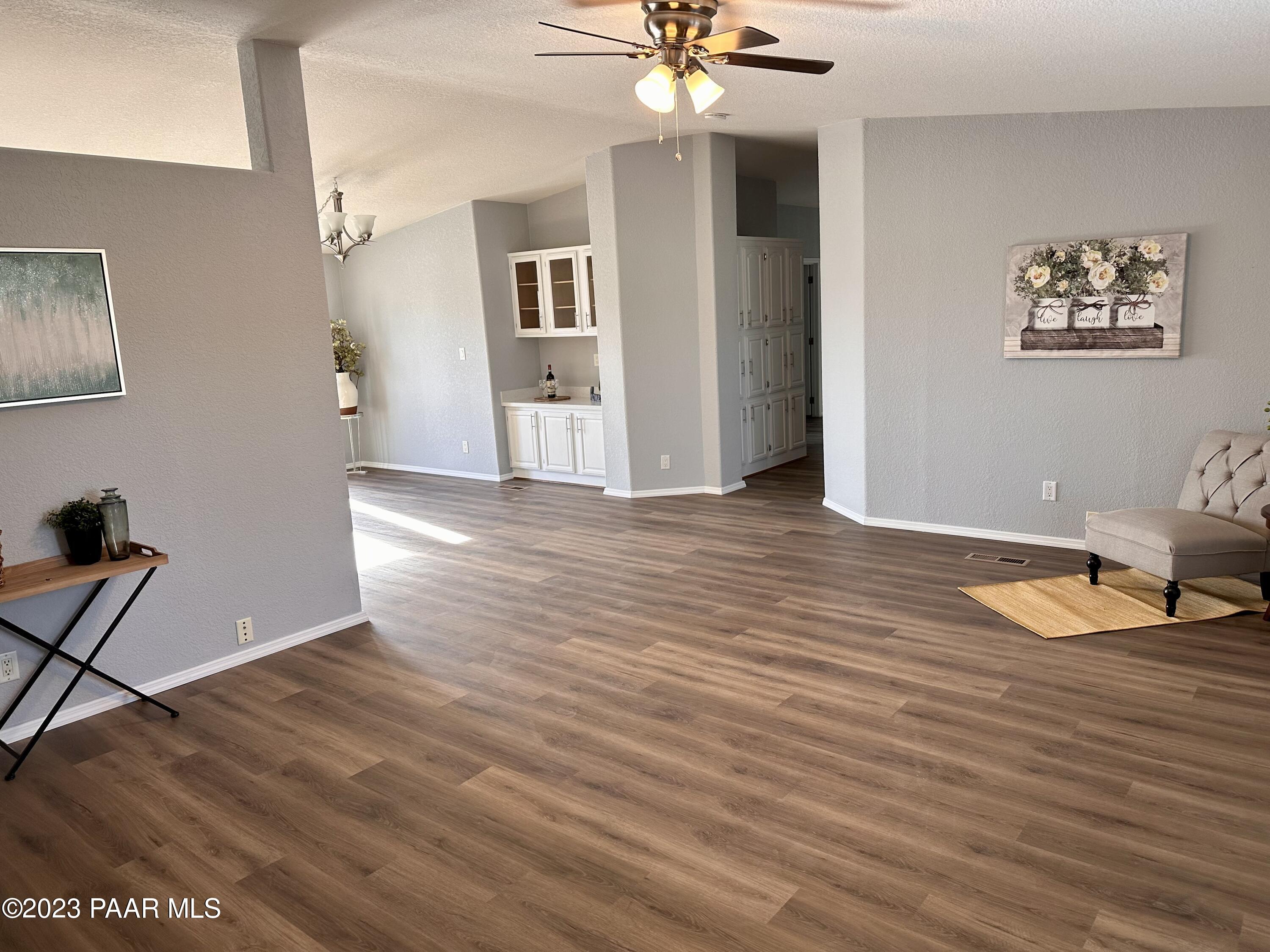 315 S Pony Place