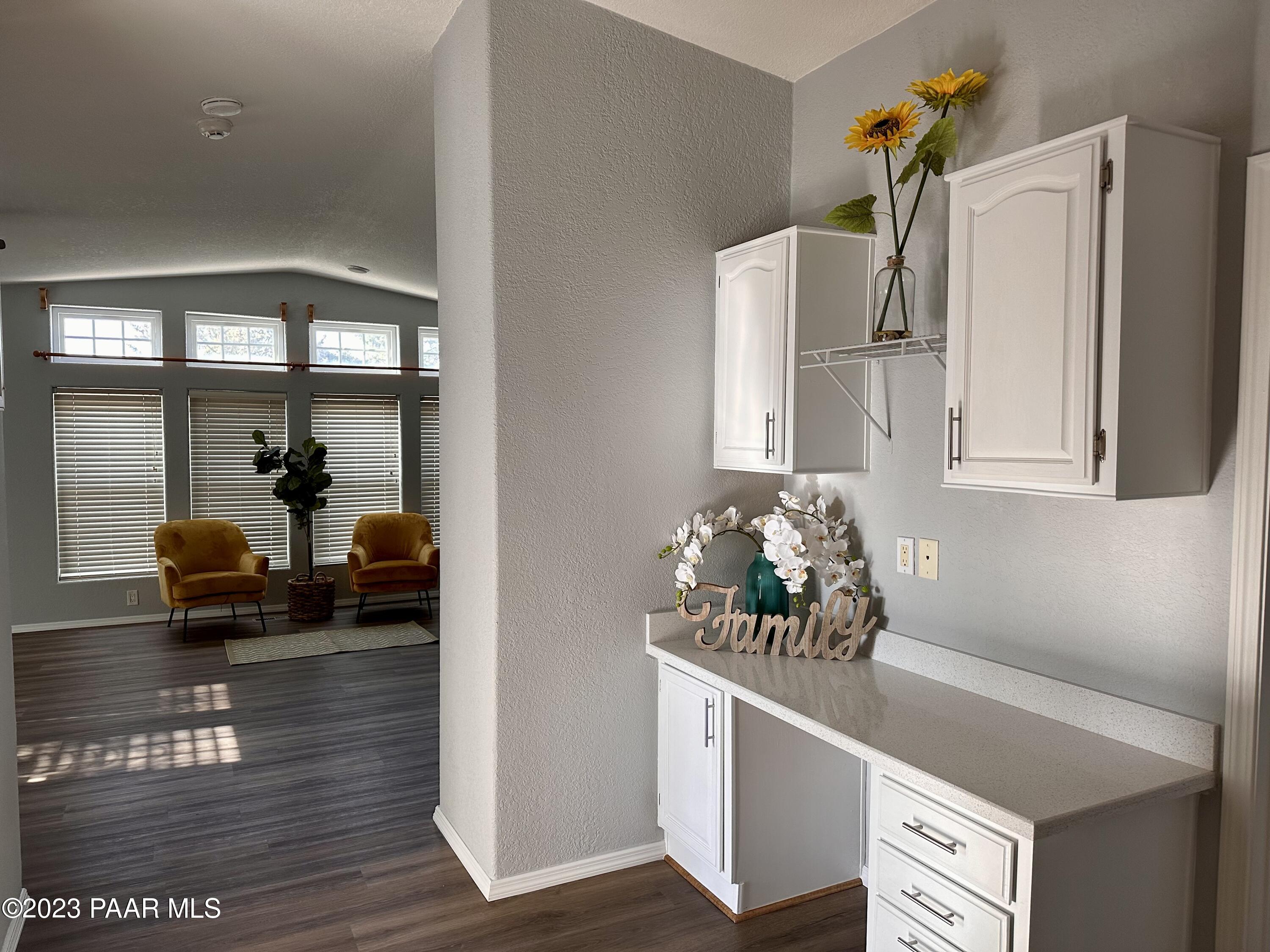 315 S Pony Place
