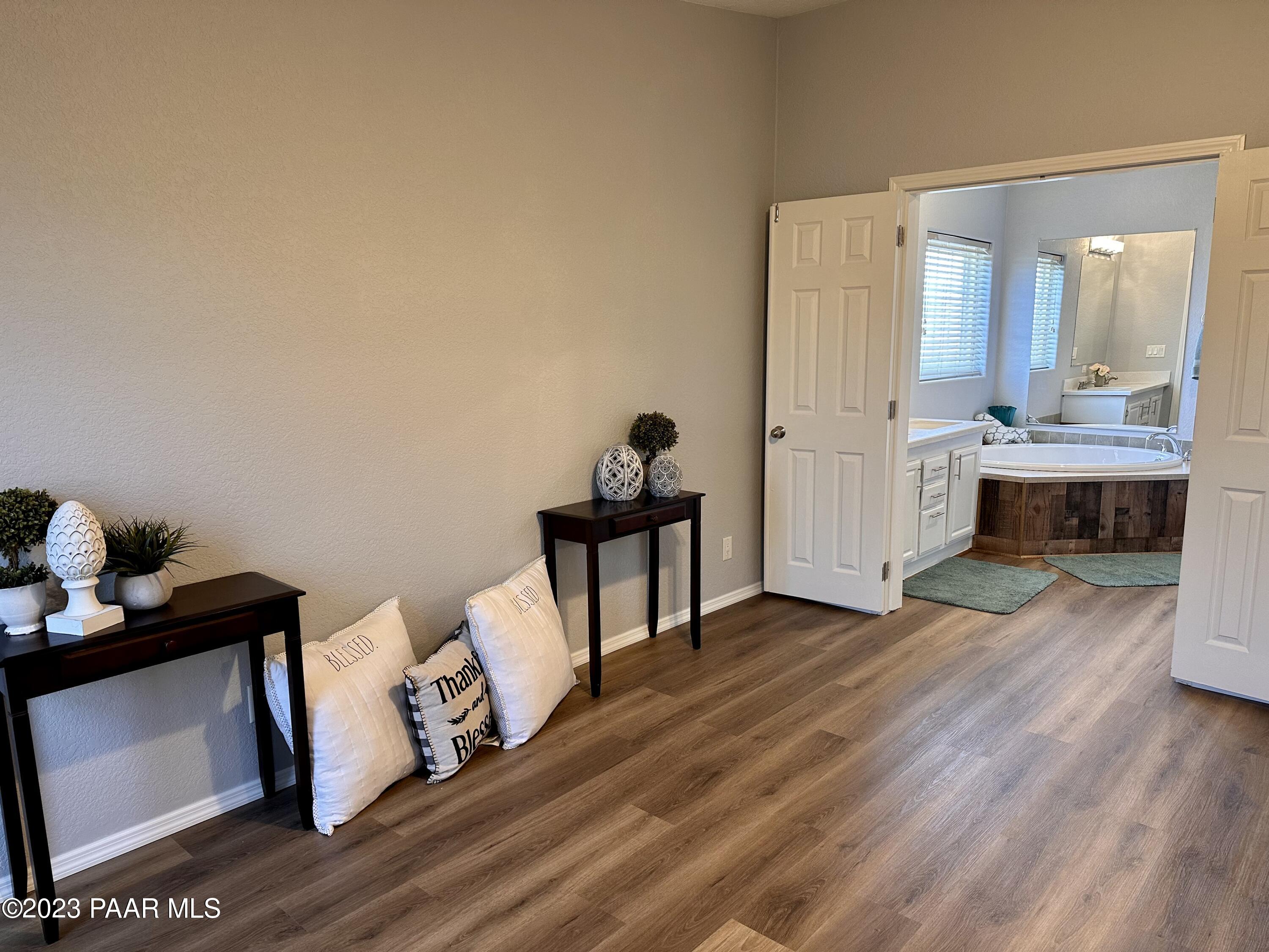 315 S Pony Place